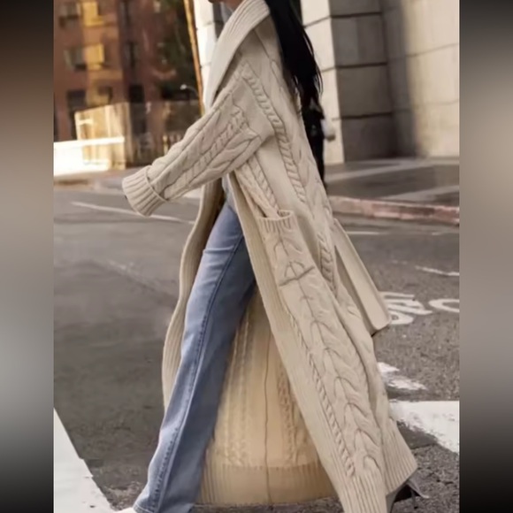 Long cardigan sweater - Picture 1 of 7